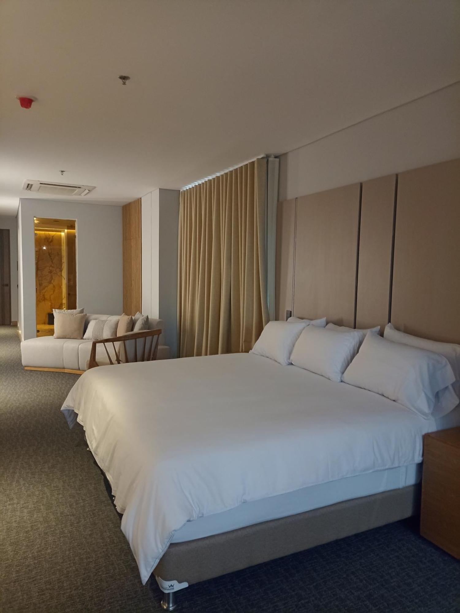 Alko Hotel Integrado Cali Kültér fotó
